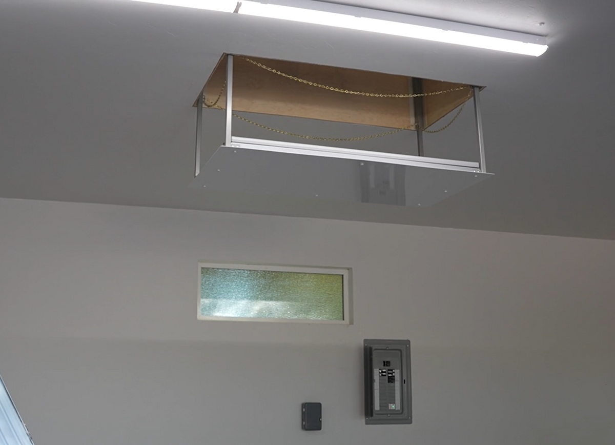 Versa Lift Model 32 Attic Lift