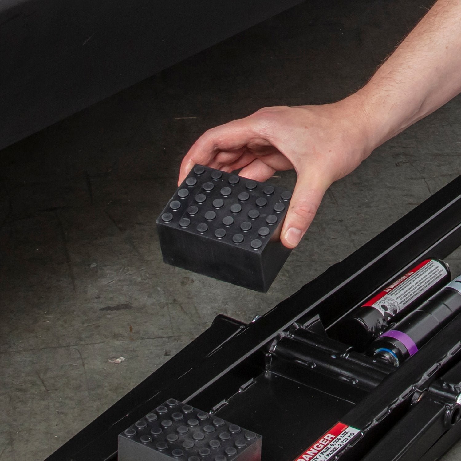 QuickJack 3500SLX Portable Car Lift 110V Standard Frame 5175010